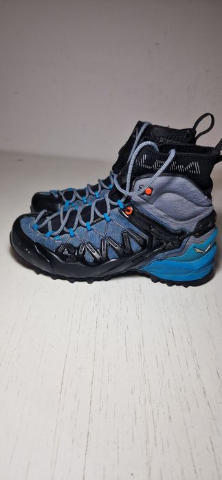 Salewa 37.        .