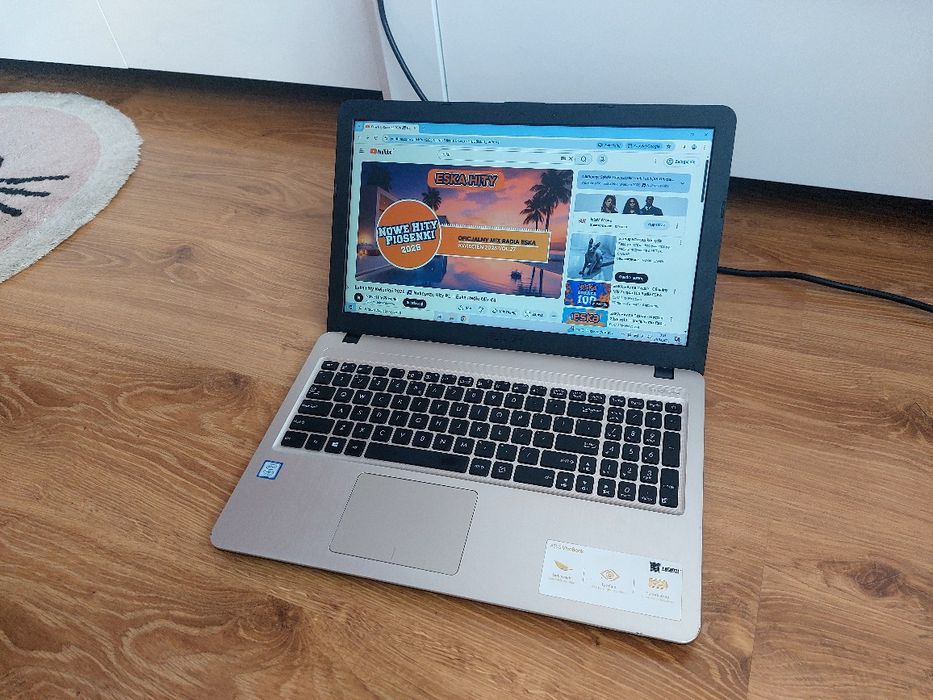 Laptop asus i5 7gen SSD bateria zadbany USB 3.0 Bluetooth