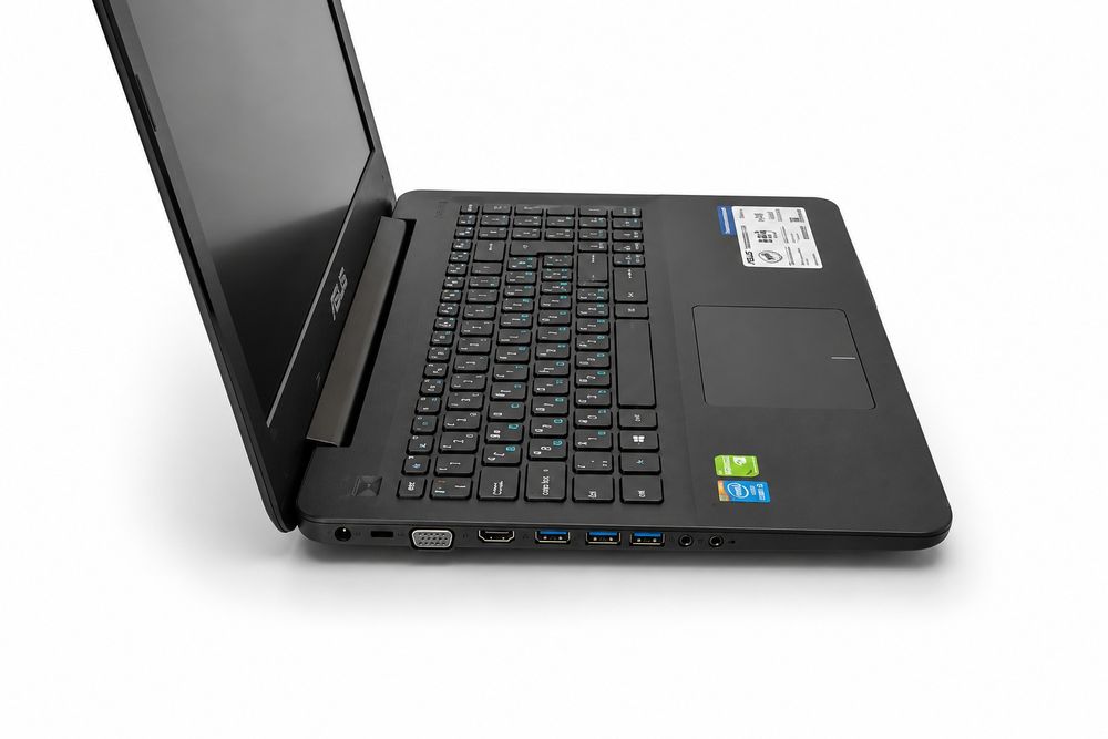 Мощный ноутбук Asus R557 (Core i3/8Gb/750Gb /NVIDIA 2Gb)