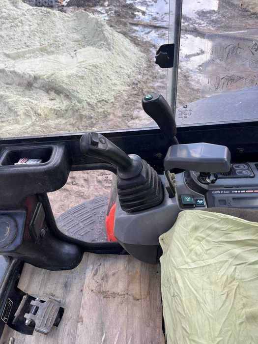 Мініекскаватор гусеничний Кубота КХ -101 3 а 3