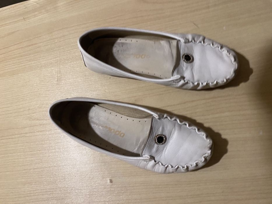 Жіночі шкіряні мокасини