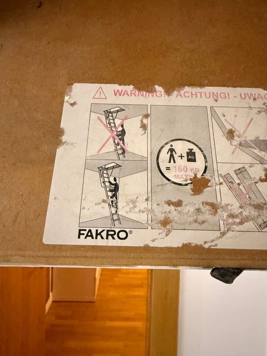 Vendo escada para sótão Fakro