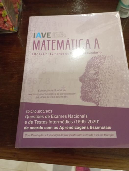 Livros de fichas para apoio das disciplinas
