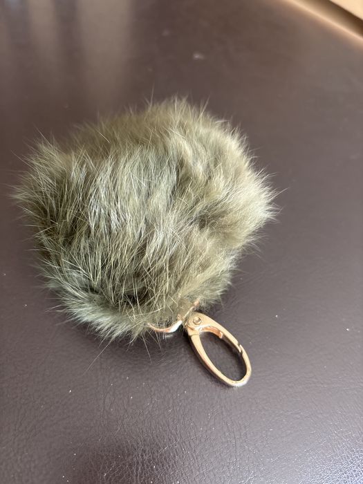 Pompon przywieszka