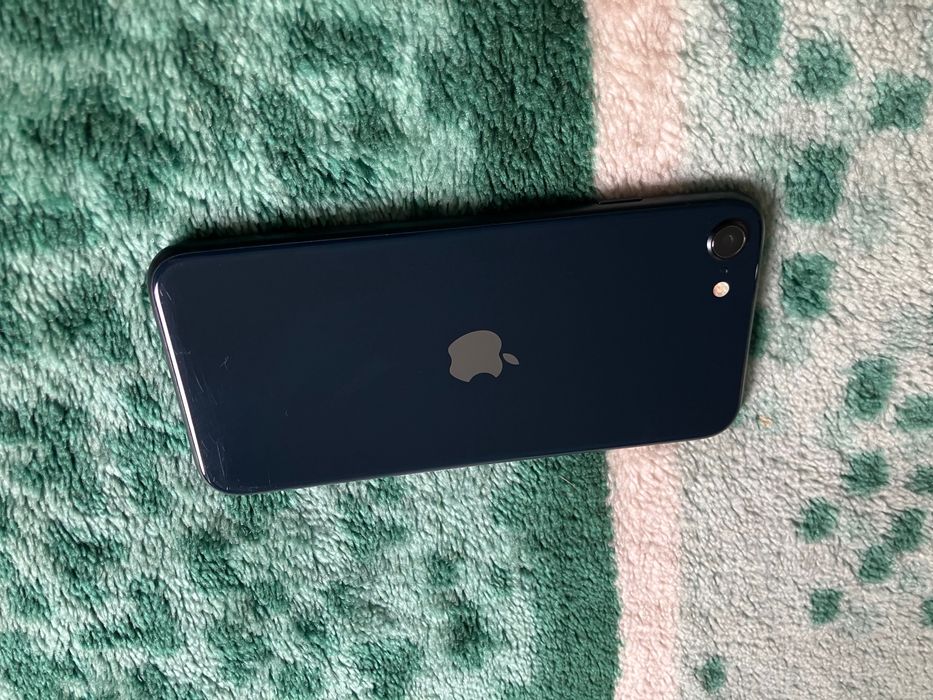 Apple iphone SE 3rd gen 2022 64 gb neverlock акумулятор 92%