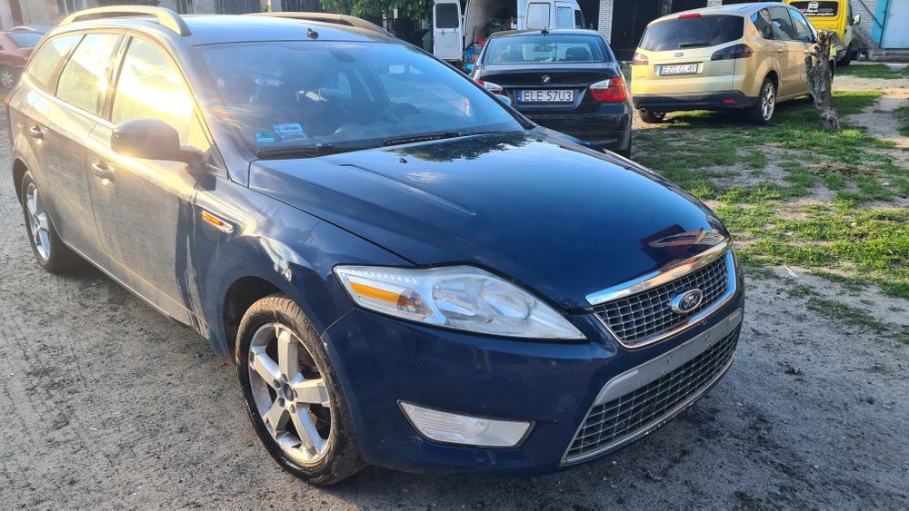 Kompletny przod mondeo mk4 kod lakieru A8