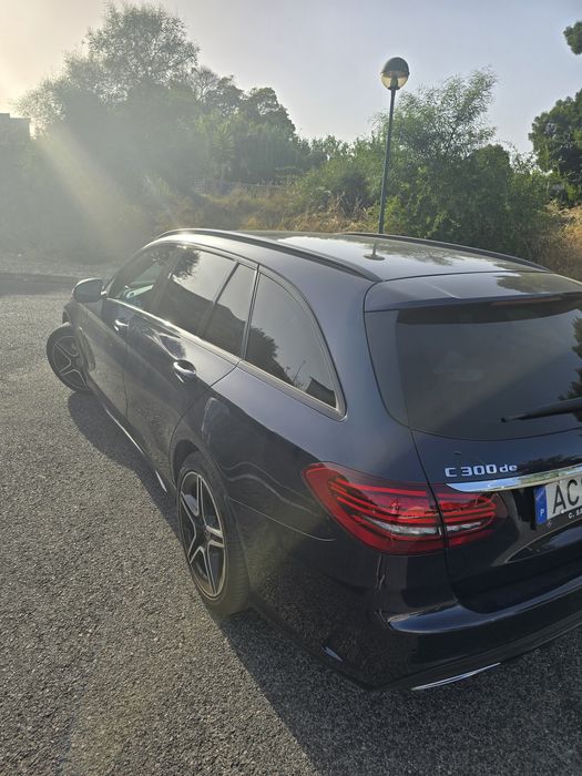 Mercedes-Benz C300de AMG -Plug-in Hybrid Night Edition — Performance,