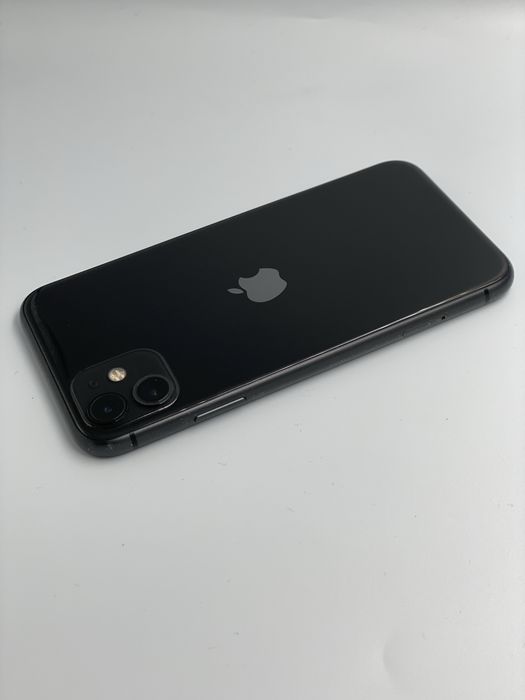 Продаю свій особистий iPhone 11  64ГБ  батарея 82% можна обмін