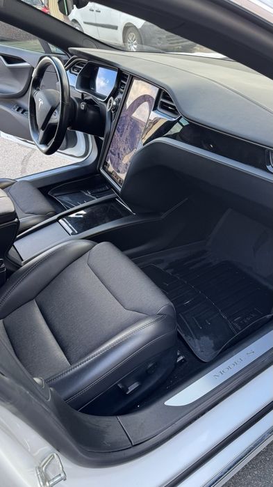 Аренда TESLA S 8000гр/неделя