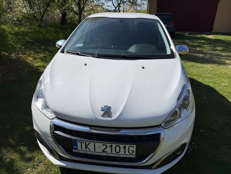 Peugeot 208 Peugeot 207