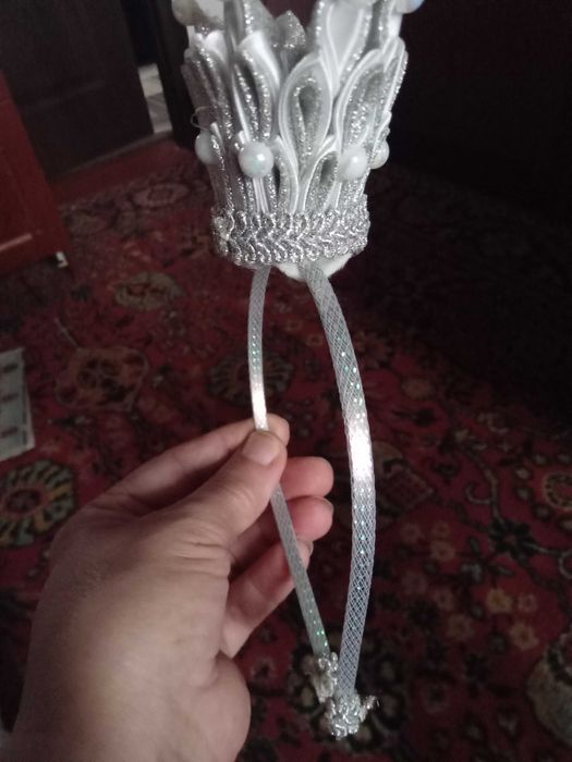 Ободок з короною