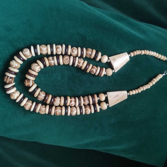 Naszyjnik, z naturalnego rogu