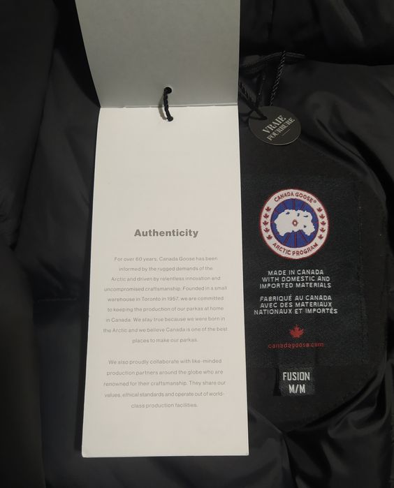 Чоловічий пуховик Canada Goose