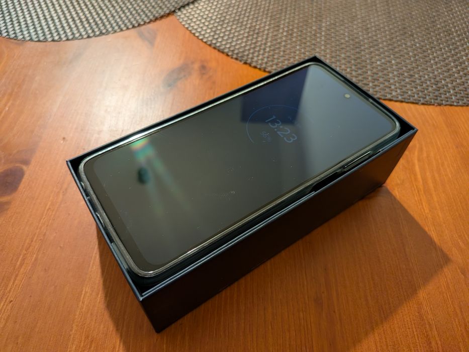 Telefon smartfon Motorola Moto G32 256GB ładny stan