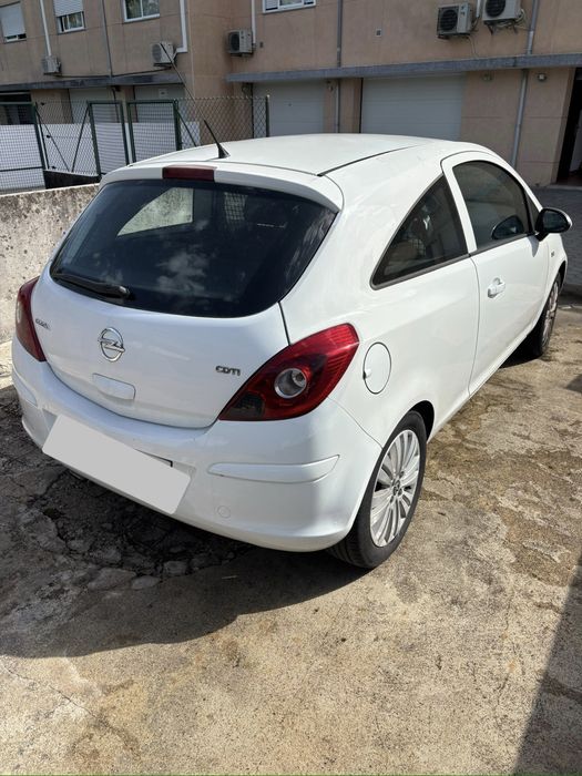 Opel Corsa 1.3CDTI comercial