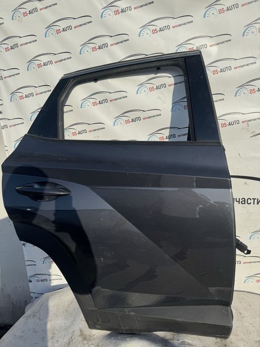 Двері Задня Дверка Hyundai Tucson NX4 Хюндай Туксон 4