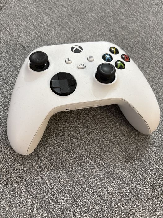 Xbox Series S 512GB + 2 pady | stan idealny