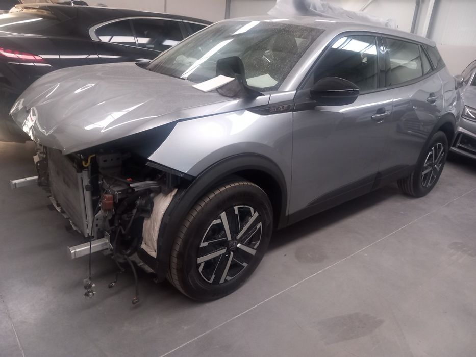Peugeot 2008 1.2 ano 2025