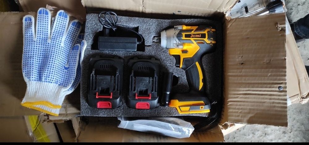 Акумуляторний ударний гайковерт Jemi