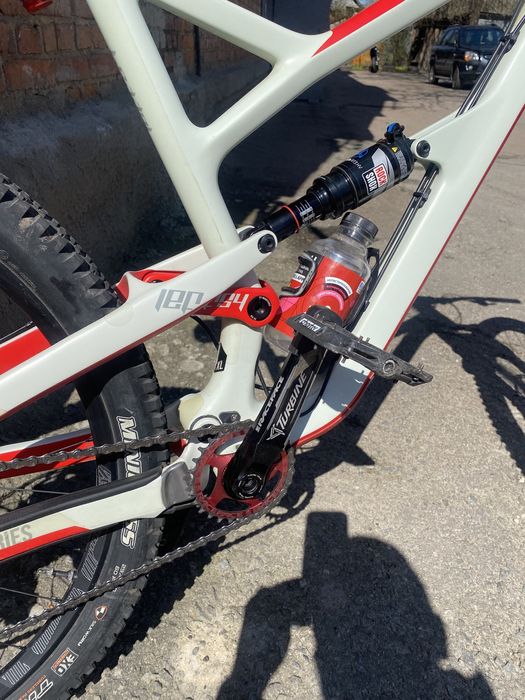 Велосипед  YT INDUSTRIES
