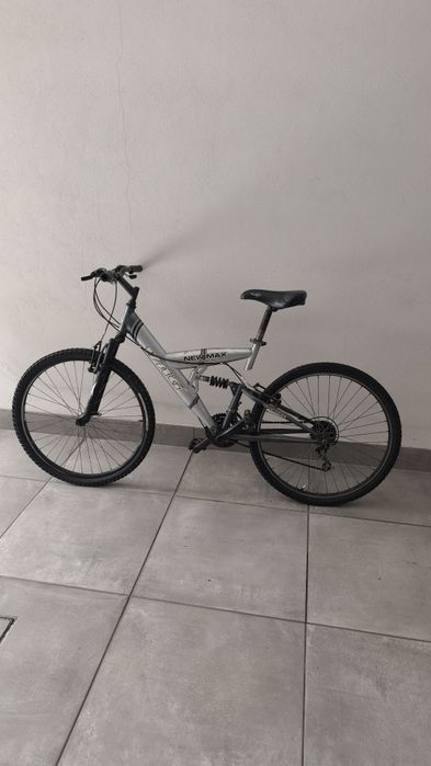 Bicicleta - Tamanho adulto, usado