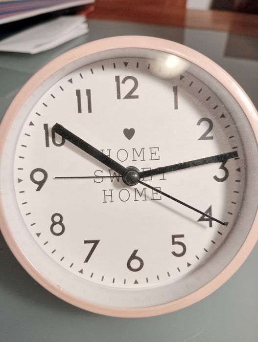Relógio despertador NOVO!!	MARCA: Hôma
