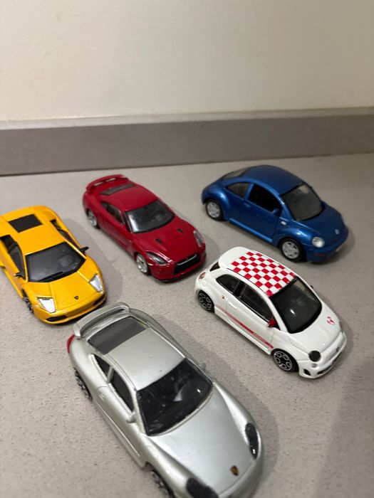 Burago escala 1/43. Todos carros