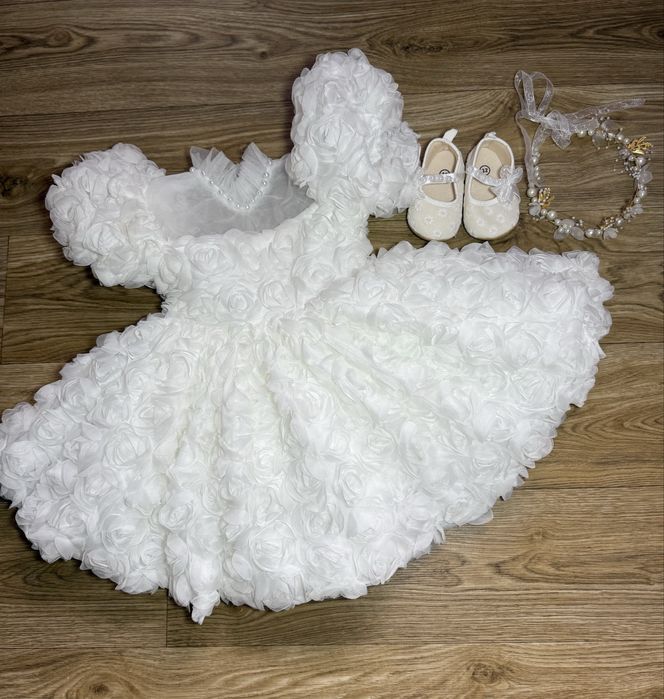 Розкішний святковий набір для дівчинки (розмір 80)