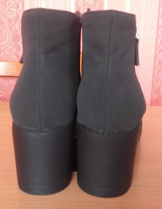 Ботинки RESERVED 39 размер