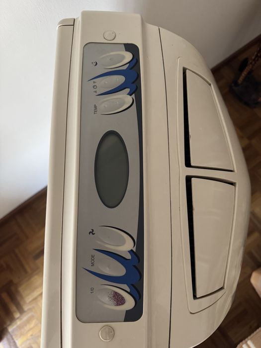 Desumidificador Portatil marca Gree