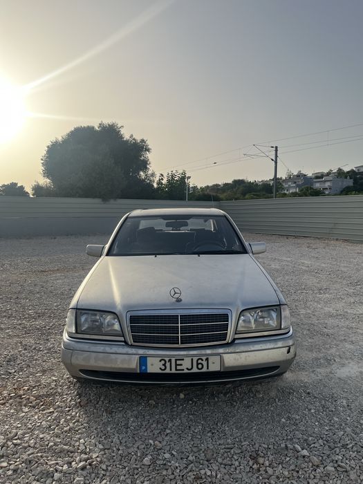 Mercedes-Benz 250 — fotografia 3