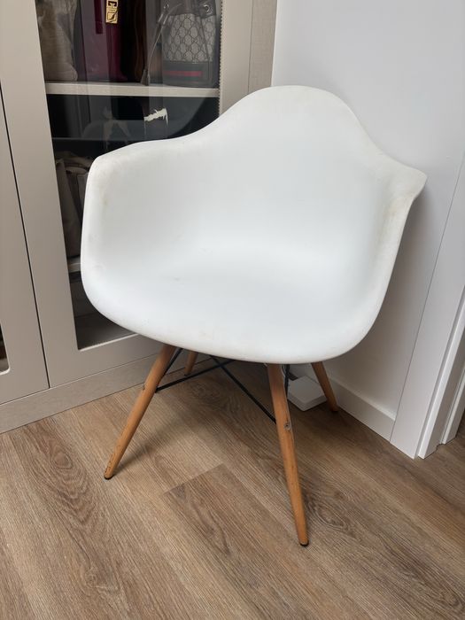 Cadeira de escritorio e/ou quarto