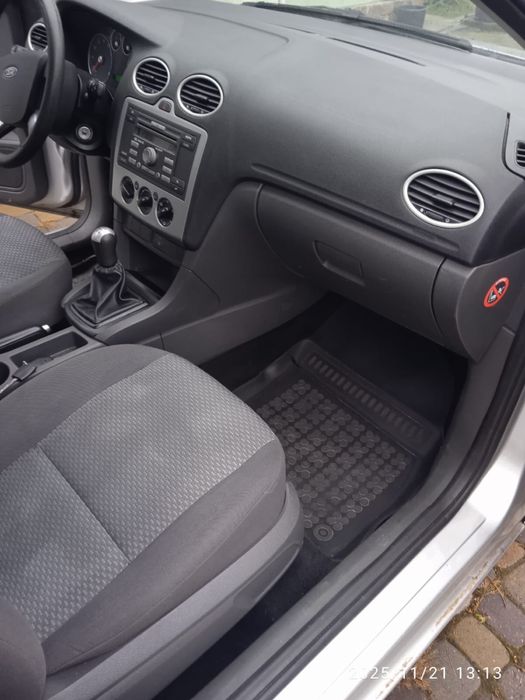 Форд фокус , свіжопригнаний з Німеччини 1,6 бензин