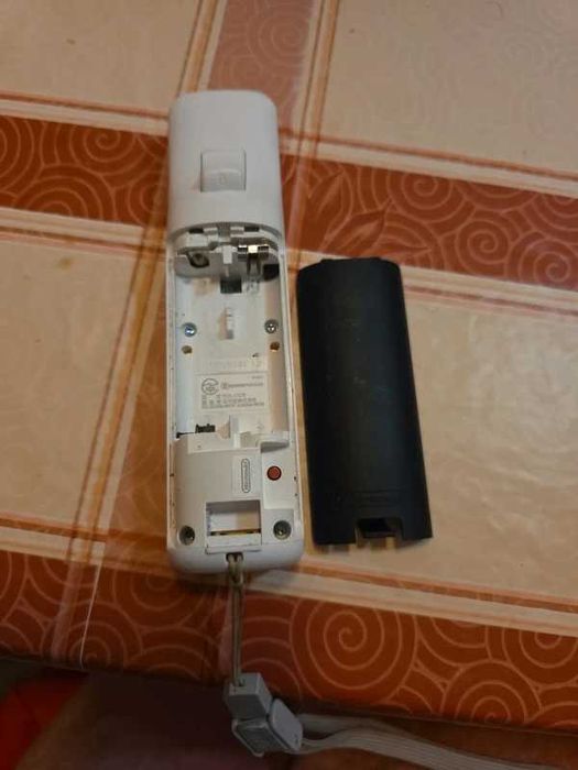 Comando Wii original branco com placa preta
