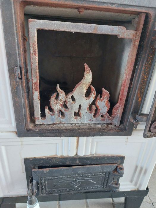 Piecyk, kominek-koza zeliwna kaflowa