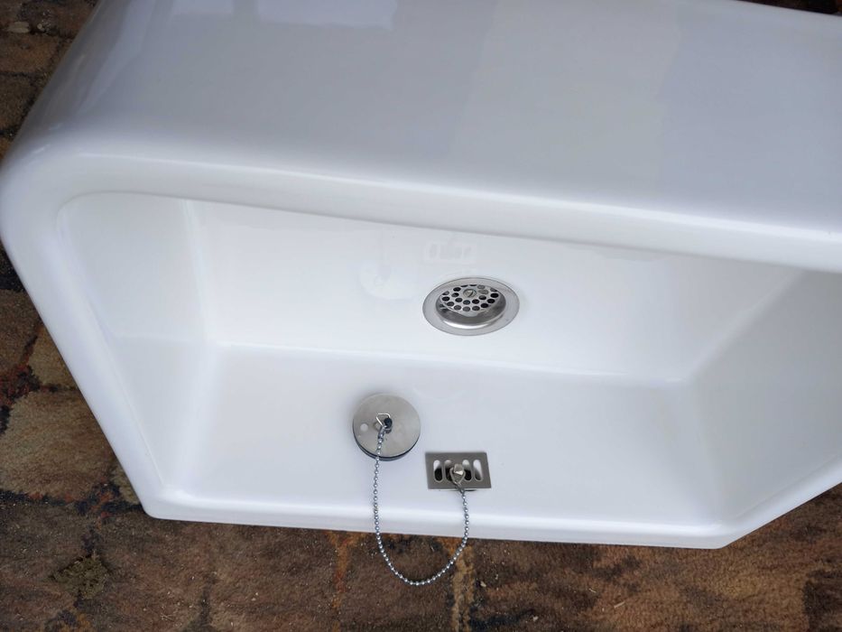 Umywalka łazienkowa nablatowa duża