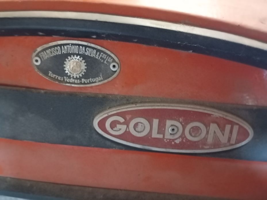 Tratorinha moto-enxada