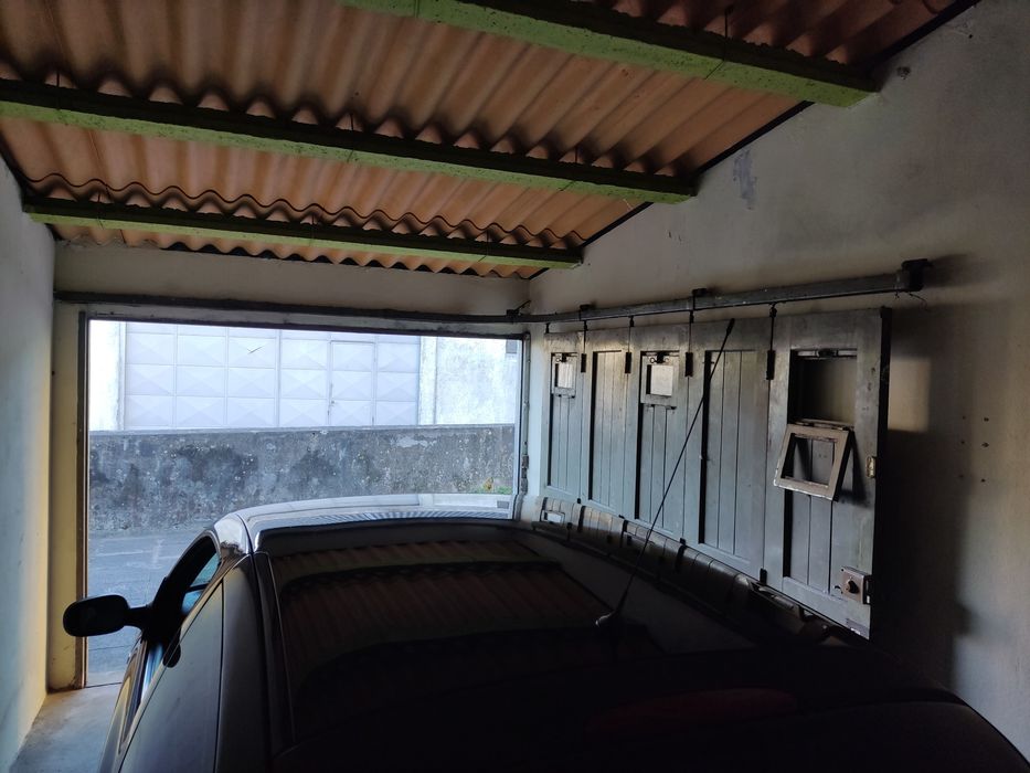 Garagem Box perto GaiaShopping