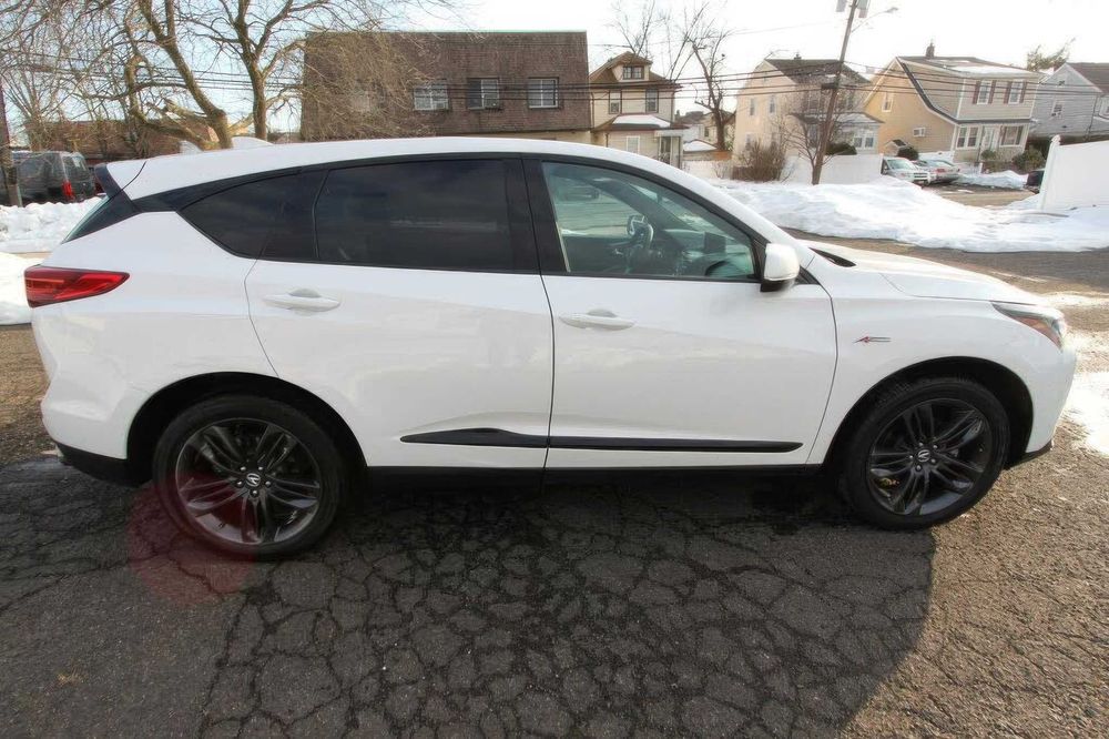 Acura RDX      2023