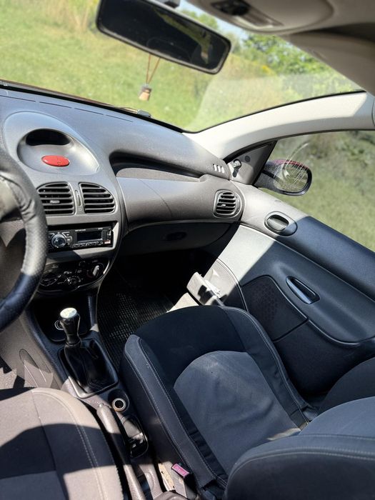 Продам PEUGEOT 206