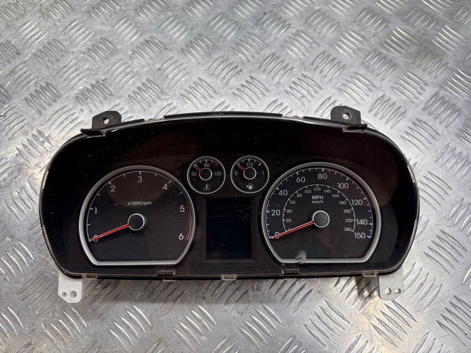 Приборная панель Щиток приборов  Hyundai i30  940312R505