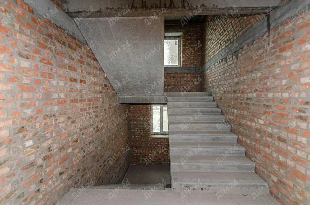 Трикімнатна квартира з панорамою на Карпати!