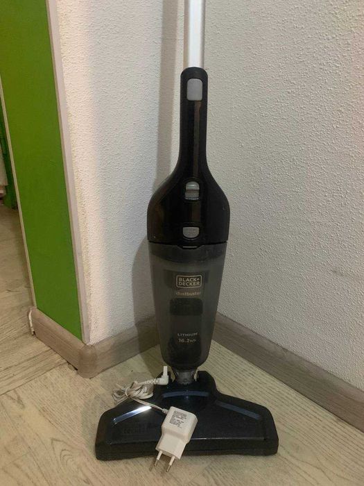 Акумуляторний пилосос Black+Decker NSVA315J - 2 в 1 (вертикальний + ручний)