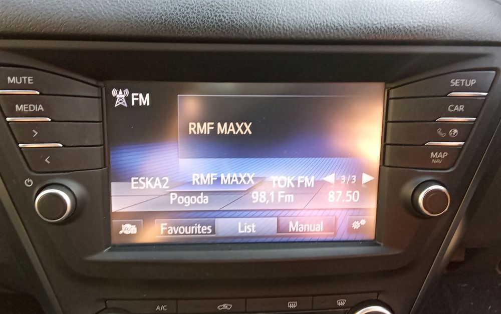 Radio nawigacja GPS Toyota Avensis t27 t29 igla