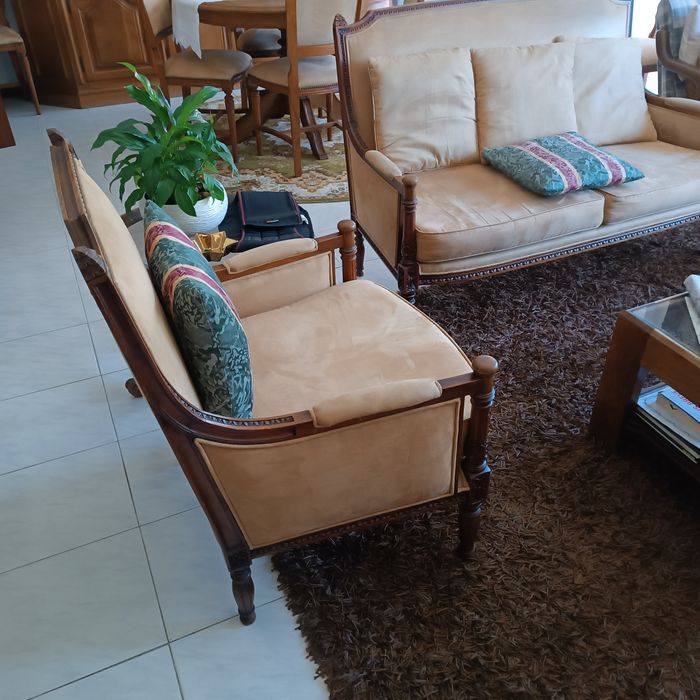 Sofá estilo Luís XIV