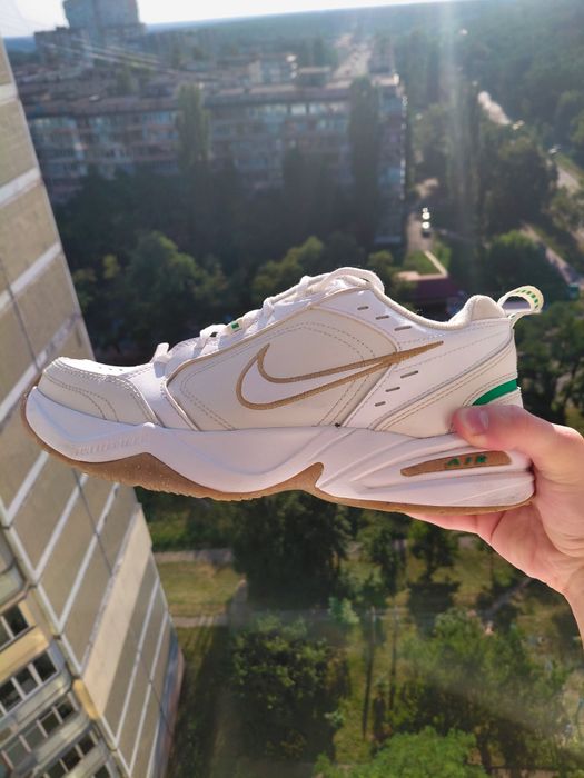 Кросівки оригінальні чоловічі Nike Air Monarch IV White Lucky Green Gold