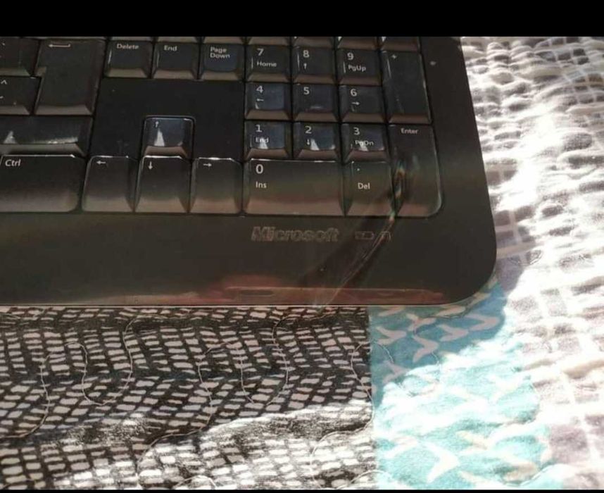 Nearly New Keyboard64737774046978123