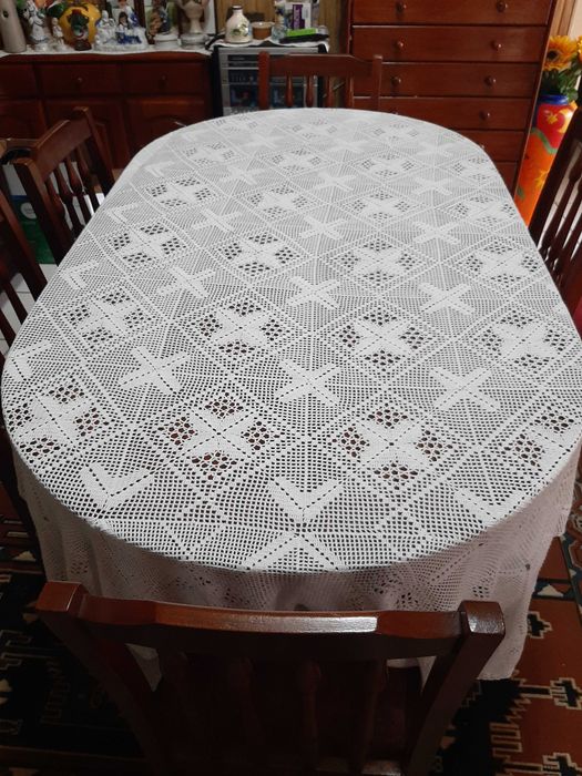 Conjunto mesa e cadeiras apenas 200 euros!