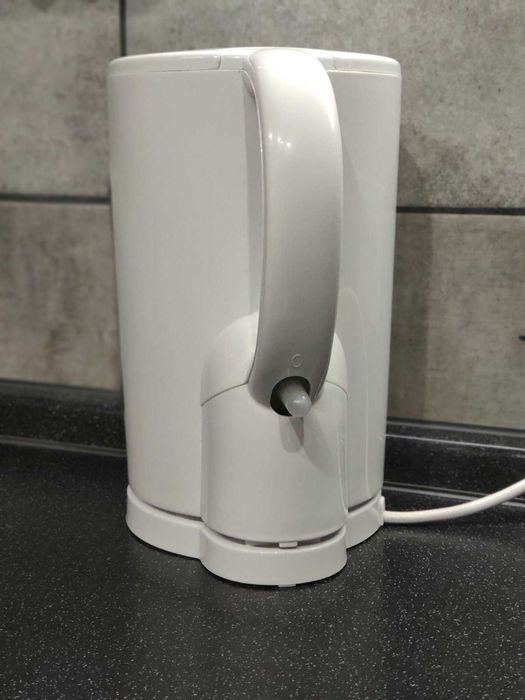 Електрочайник Kettle KE01101CA-GS