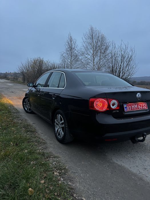 Volksvagen Jetta  Automat 90kw